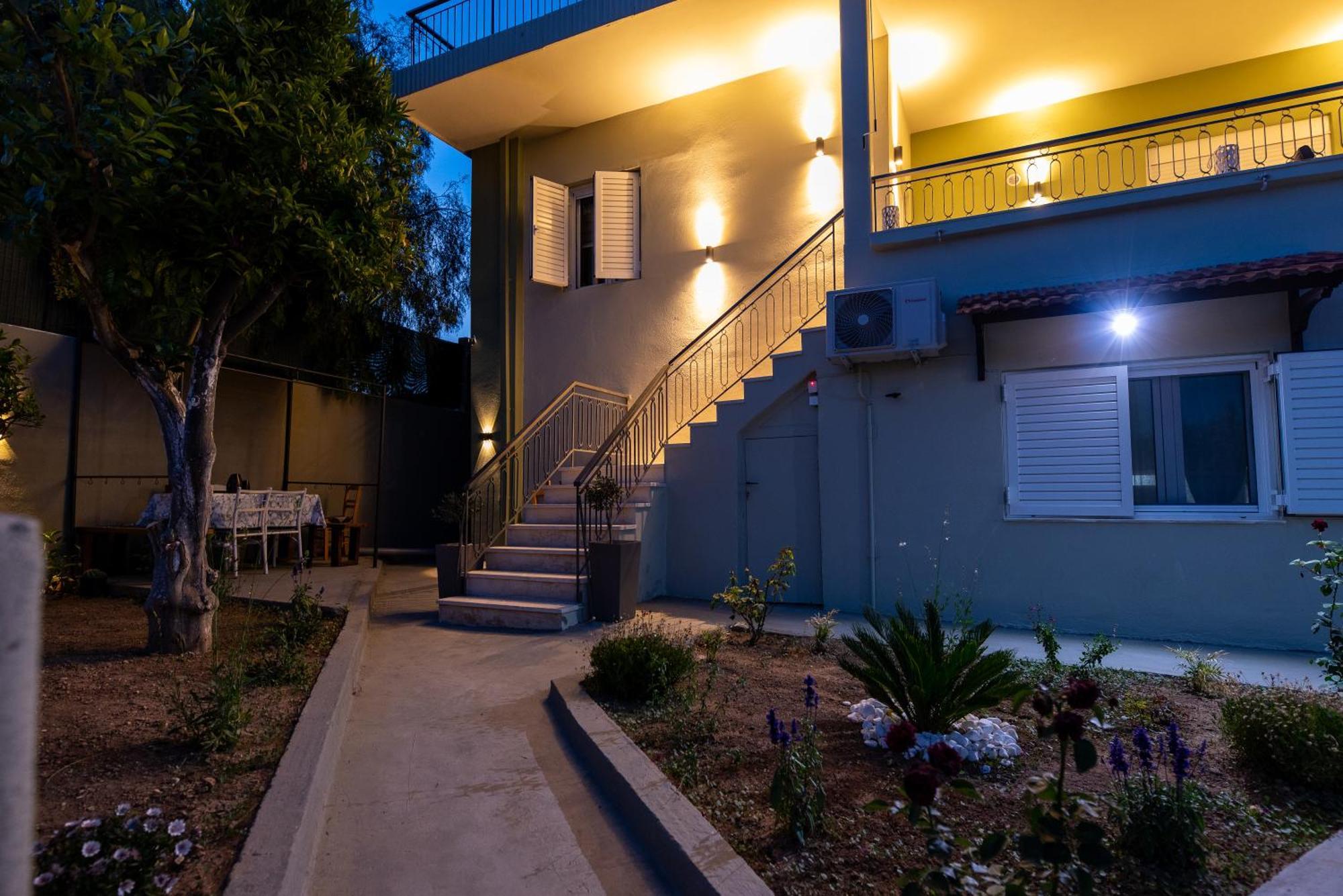 Demi'S Apartments Near Athen'S Airport Артеміда Екстер'єр фото
